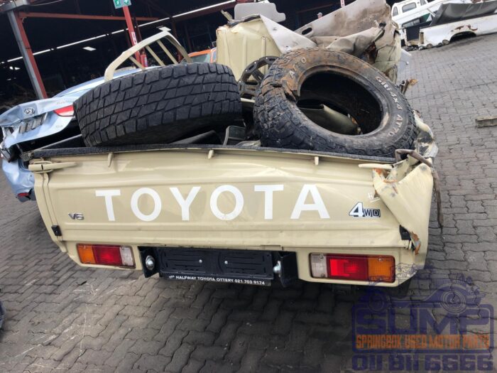 TOYOTA , LAND CRUISER 79 4 . 0 P P / U S / C , BROWN , 2022 ( 30247 ) - Image 5