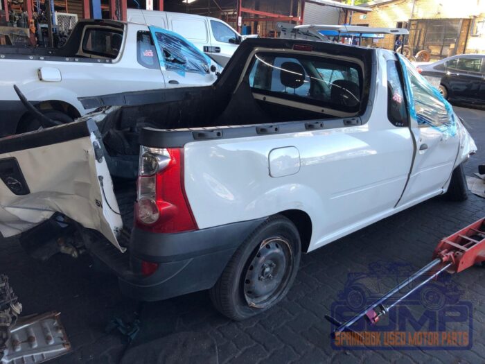 NISSAN , NP 200 1 . 6 A / C P / U S / C , WHITE , 2014 ( 29739 ) - Image 4