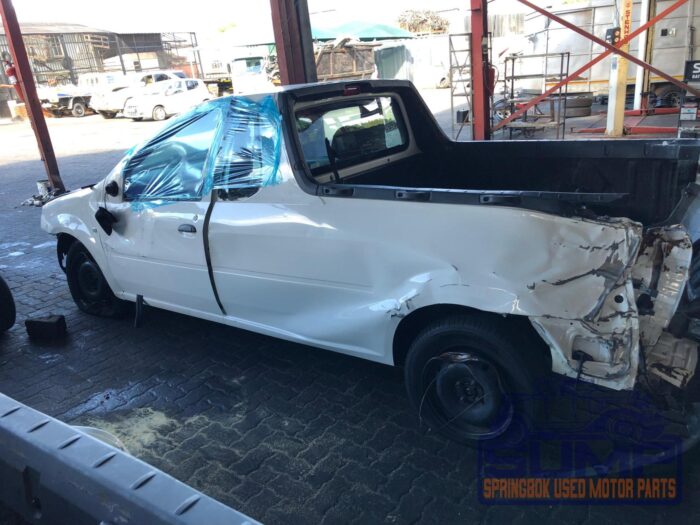 NISSAN , NP 200 1 . 6 A / C P / U S / C , WHITE , 2014 ( 29739 ) - Image 7