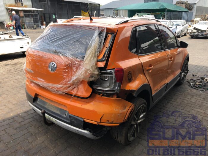 VOLKSWAGEN , POLO 1 . 6 CROSS 5 DR , ORANGE , 2012 ( 30243 ) - Image 4