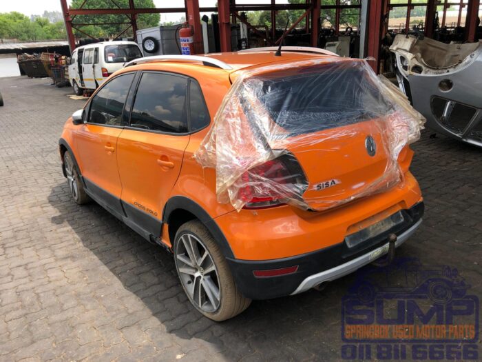 VOLKSWAGEN , POLO 1 . 6 CROSS 5 DR , ORANGE , 2012 ( 30243 ) - Image 6