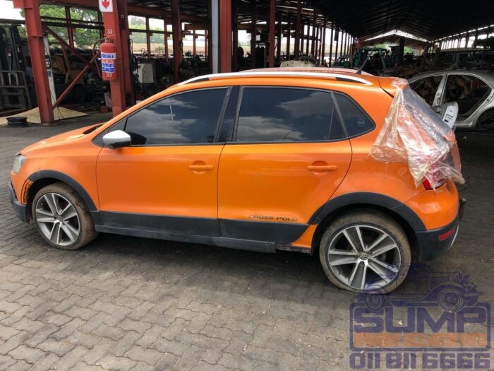 VOLKSWAGEN , POLO 1 . 6 CROSS 5 DR , ORANGE , 2012 ( 30243 ) - Image 7