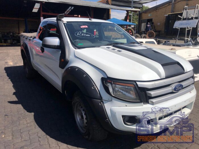 FORD , RANGER 3 . 2 TD Ci XLS P / U SUP / CAB , WHITE , 2012 ( 29744 ) - Image 2