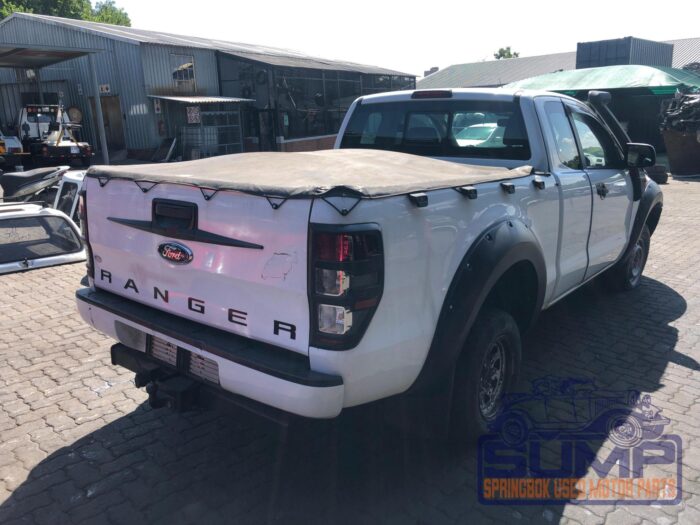 FORD , RANGER 3 . 2 TD Ci XLS P / U SUP / CAB , WHITE , 2012 ( 29744 ) - Image 4