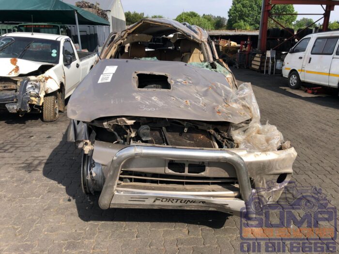 TOYOTA , FORTUNER 3 . 0 D - 4 D 4 X 4 , GOLD , 2007 ( 30253 )