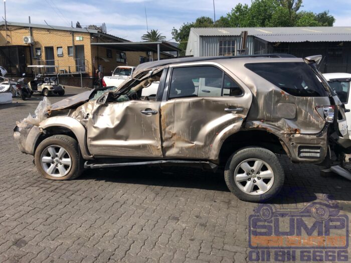TOYOTA , FORTUNER 3 . 0 D - 4 D 4 X 4 , GOLD , 2007 ( 30253 ) - Image 7