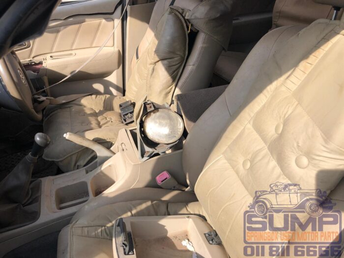 TOYOTA , FORTUNER 3 . 0 D - 4 D 4 X 4 , GOLD , 2007 ( 30253 ) - Image 10