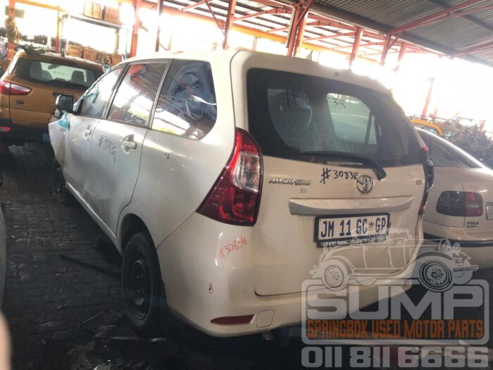 TOYOTA , AVANZA 1 . 5 SX , WHITE ( 30838 ) - Image 2