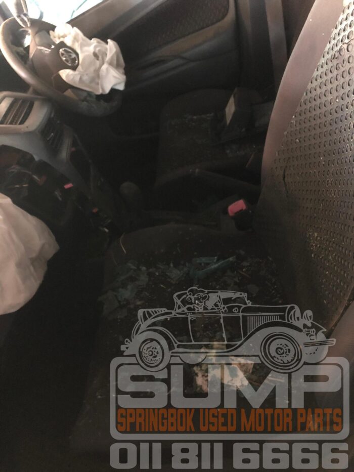 TOYOTA , AVANZA 1 . 5 SX , WHITE ( 30838 ) - Image 6