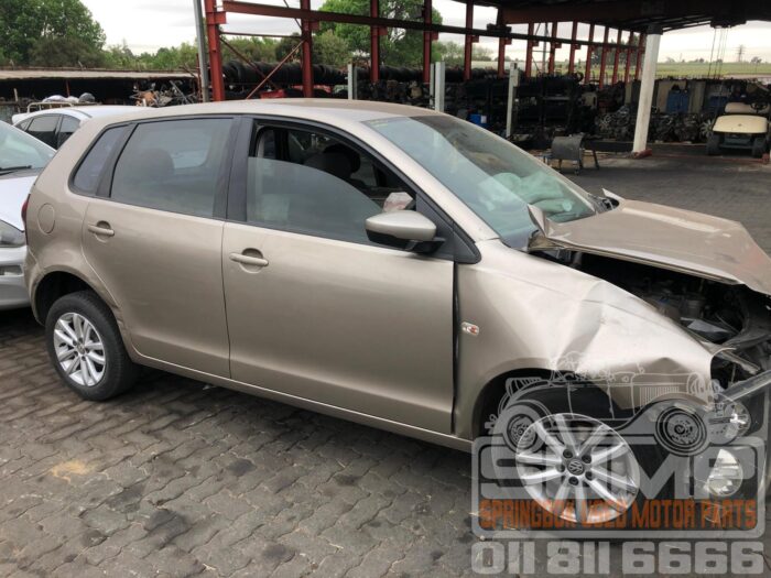 VOLKSWAGEN , POLO VIVO 1 . 4 TRENDLINE 5 DR , GOLD , 2016 ( 30850 ) - Image 4