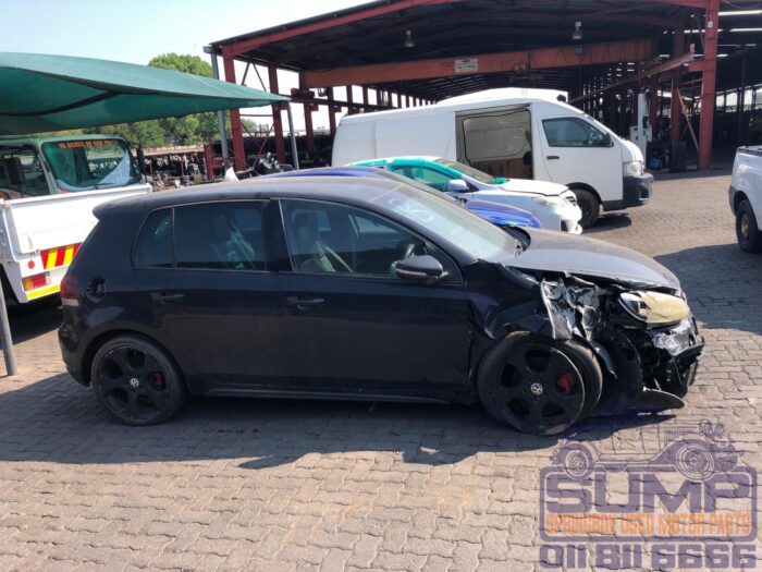VOLKSWAGEN , GOLF VI GTI 2 . 0 TSI DSG , BLACK , 2012 ( 30259 ) - Image 3