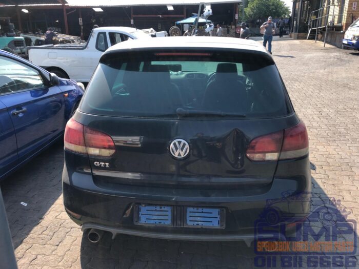 VOLKSWAGEN , GOLF VI GTI 2 . 0 TSI DSG , BLACK , 2012 ( 30259 ) - Image 5