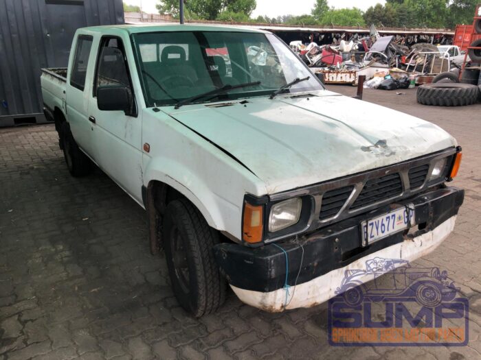 NISSAN , 1 TONNER 3 . 0 V 6 D / C 2 X 4 , WHITE , 1997 ( 29780 ) - Image 2