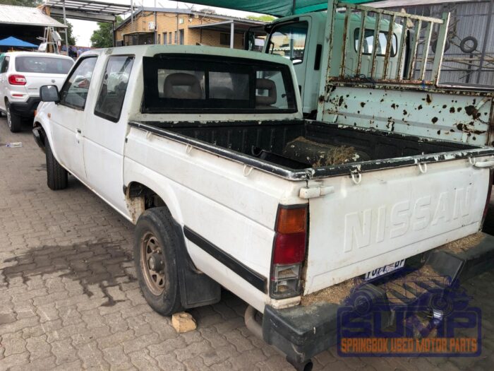 NISSAN , 1 TONNER 3 . 0 V 6 D / C 2 X 4 , WHITE , 1997 ( 29780 ) - Image 5