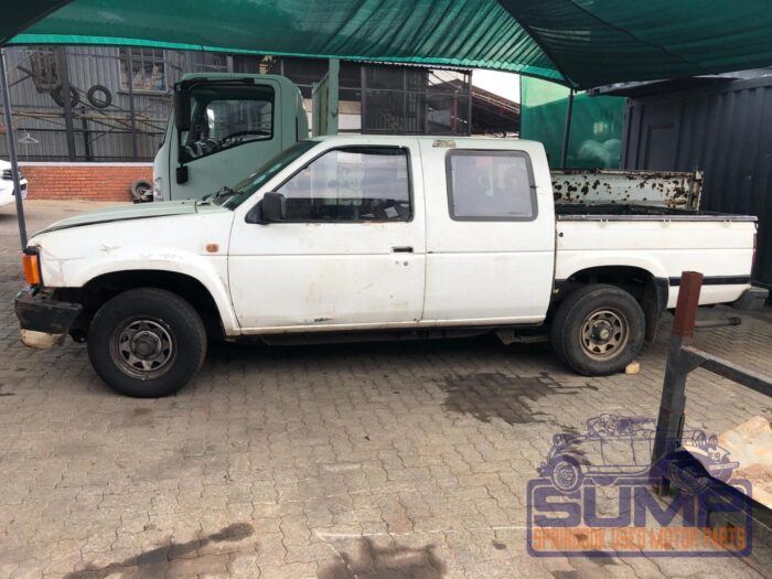 NISSAN , 1 TONNER 3 . 0 V 6 D / C 2 X 4 , WHITE , 1997 ( 29780 ) - Image 6