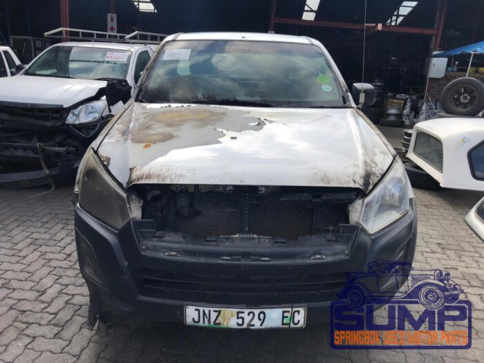 ISUZU , D - MAX 205 C FLEETSIDE S / C P / U , WHITE , 2020 ( 29778 )