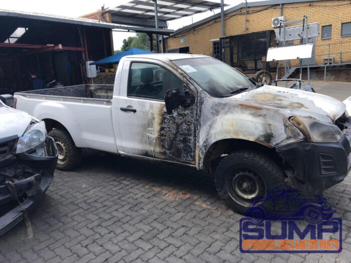 ISUZU , D - MAX 205 C FLEETSIDE S / C P / U , WHITE , 2020 ( 29778 ) - Image 3