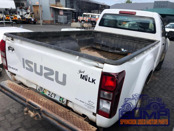 ISUZU , D - MAX 205 C FLEETSIDE S / C P / U , WHITE , 2020 ( 29778 ) - Image 4
