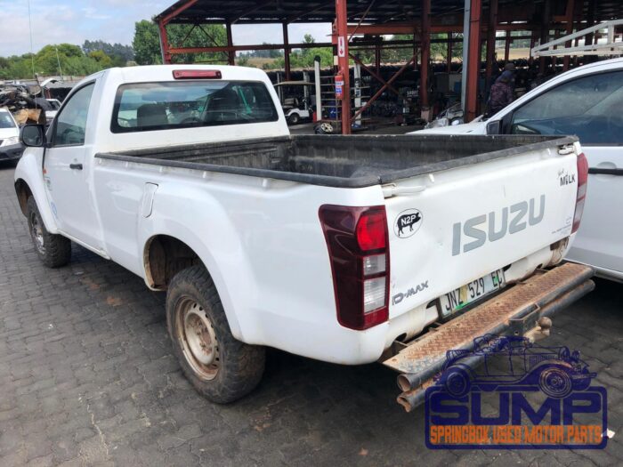 ISUZU , D - MAX 205 C FLEETSIDE S / C P / U , WHITE , 2020 ( 29778 ) - Image 6