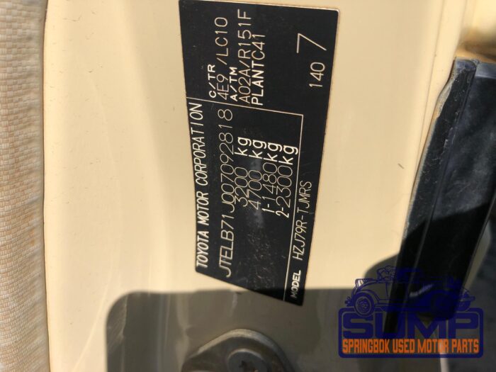 TOYOTA , LAND CRUISER 79 4 . 2 D 60 TH ED P / U S / C , BEIGE , 2011 ( 29779 ) - Image 11