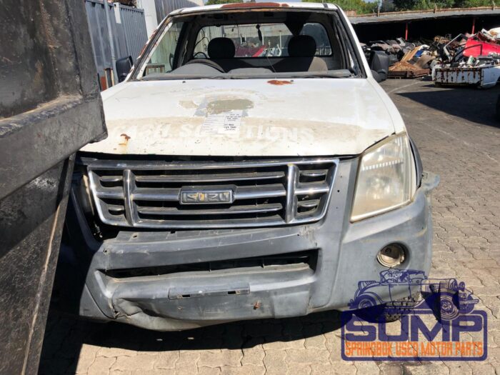 ISUZU , KB 240 i FLEET SIDE 4 X 4 P / U S / C , WHITE , 2009 ( 29773 )