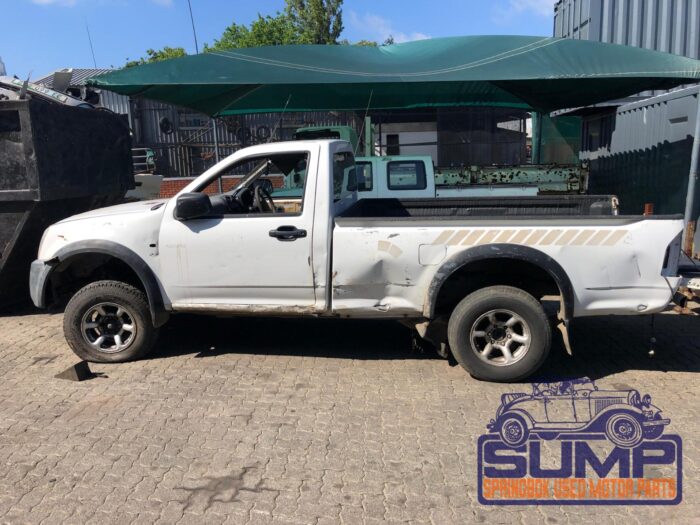 ISUZU , KB 240 i FLEET SIDE 4 X 4 P / U S / C , WHITE , 2009 ( 29773 ) - Image 7