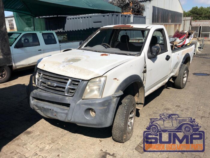 ISUZU , KB 240 i FLEET SIDE 4 X 4 P / U S / C , WHITE , 2009 ( 29773 ) - Image 8