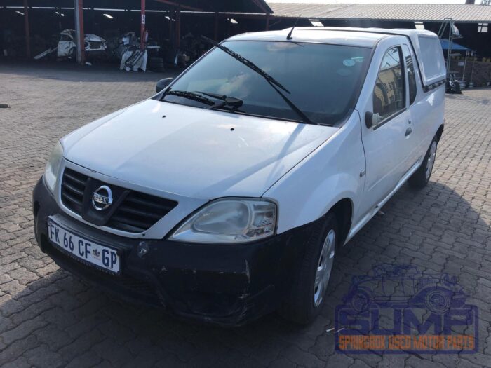 NISSAN , NP 200 1 . 6 A / C P / U S / C , WHITE , 2013 ( 29809 ) - Image 8
