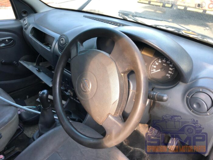 NISSAN , NP 200 1 . 6 A / C P / U S / C , WHITE , 2013 ( 29809 ) - Image 10