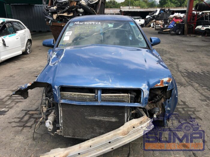 AUDI , A 4 2 . 0 B 6 , b LUE , 2001 ( 29811 )