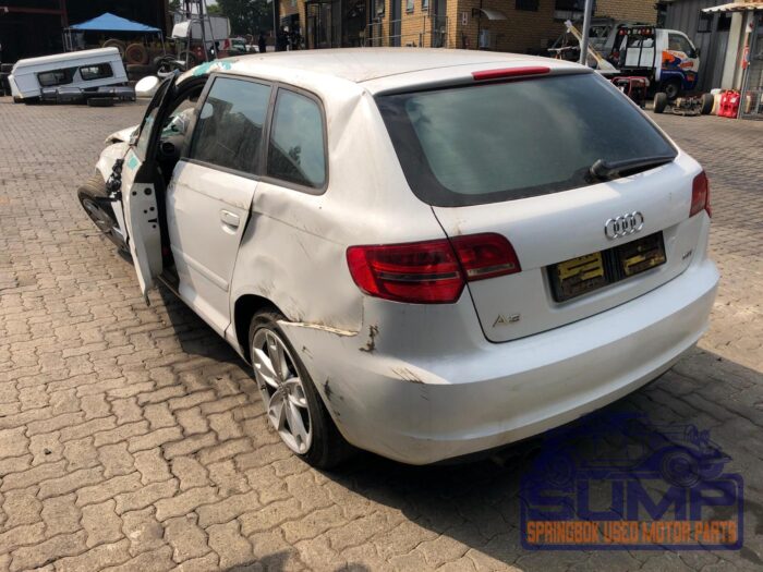 AUDI , A 3 SPORTBACK 1 . 8 TFSI AMB STRONIC , WHITE , 2010 ( 29814 ) - Image 6