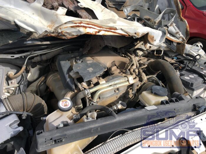 TOYOTA , HILUX 2 . 4 GD - 6 SRX 2 x 4 A / T P / U D / C , WHITE , 2019 ( 29817 ) - Image 9