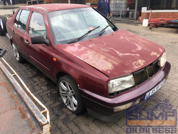 VOLKSWAGEN , JETTA 1 . 6 , MAROON , 1995 ( 30342 ) - Image 2