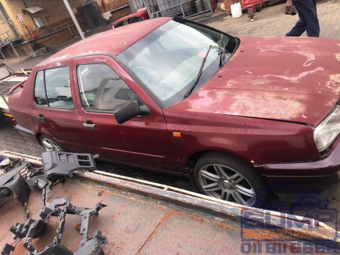 VOLKSWAGEN , JETTA 1 . 6 , MAROON , 1995 ( 30342 ) - Image 3
