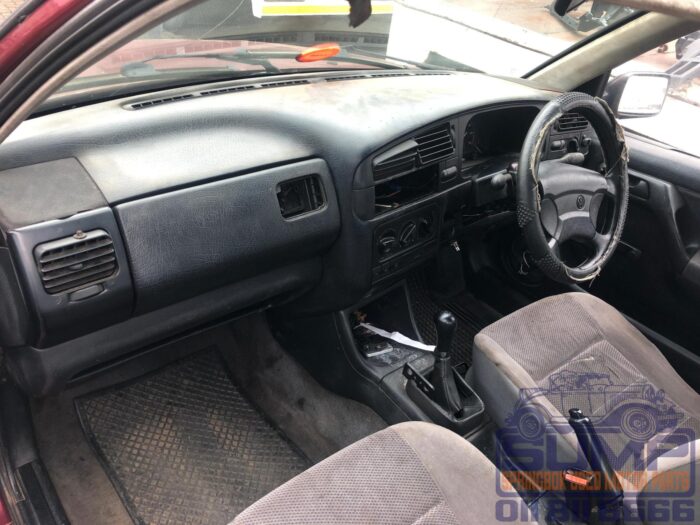 VOLKSWAGEN , JETTA 1 . 6 , MAROON , 1995 ( 30342 ) - Image 9