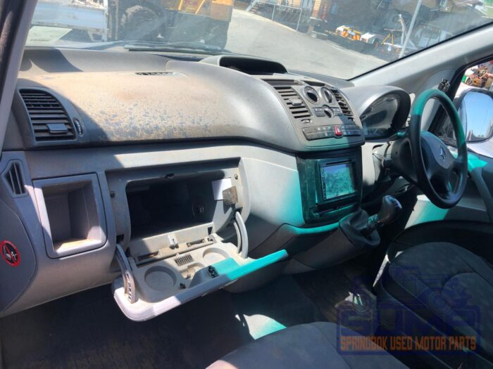 MERCEDES - BENZ , VITO 115 CDI CREWBUS , WHITE , 2008 ( 29841 ) - Image 9