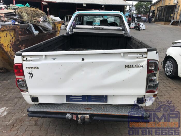 TOYOTA , HILUX 2 . 5 D - 4 D S P / U S / C , WHITE , 2013 ( 30358 ) - Image 5