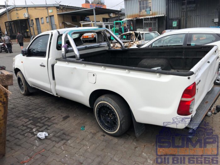 TOYOTA , HILUX 2 . 5 D - 4 D S P / U S / C , WHITE , 2013 ( 30358 ) - Image 7