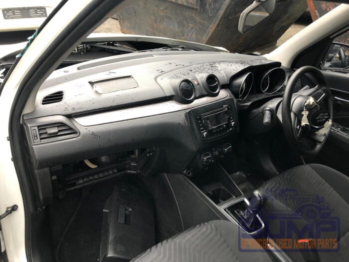 SUZUKI , SWIFT 1 . 2 GL AMT , WHITE , 2022 ( 29850 ) - Image 10