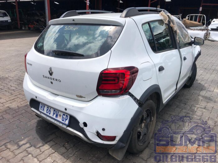 RENAULT , SANDERO 900 T STEPWAY PLUS / TECHROAD , WHITE , 2019 ( 30365 ) - Image 4