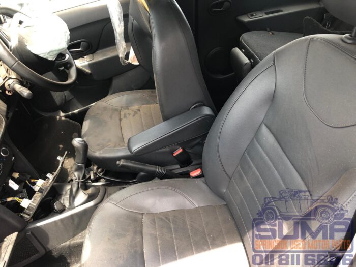 RENAULT , SANDERO 900 T STEPWAY PLUS / TECHROAD , WHITE , 2019 ( 30365 ) - Image 10