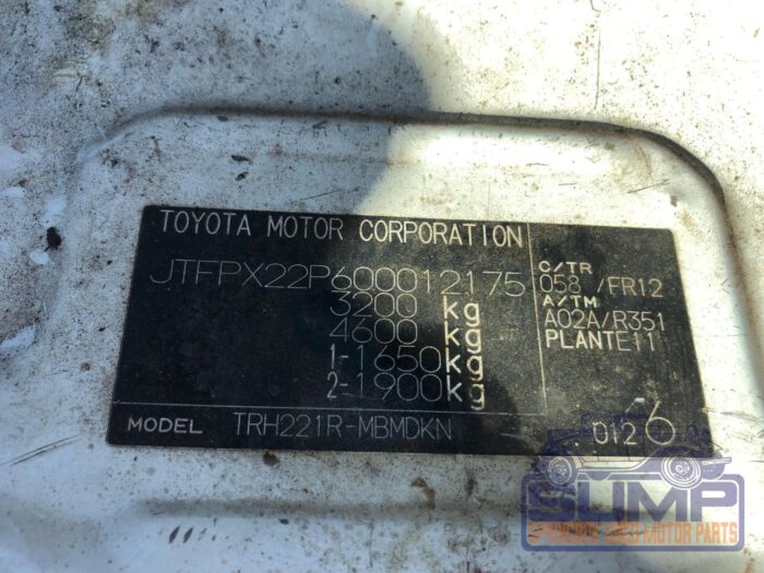TOYOTA , QUANTUM 2 . 7 LWB F / C P / V , WHITE , 2008 ( 29864 ) - Image 11