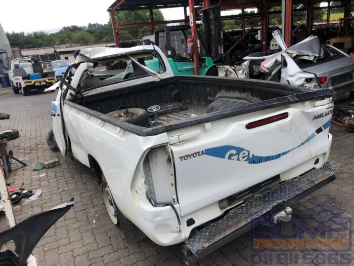 TOYOTA , HILUX 2 . 0 VV Ti S P / U S / C , WHITE , 2021 ( 30392 ) - Image 6