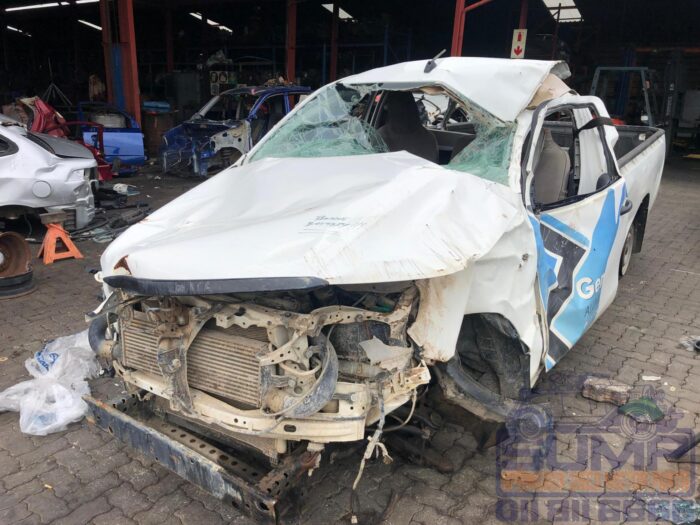 TOYOTA , HILUX 2 . 0 VV Ti S P / U S / C , WHITE , 2021 ( 30392 ) - Image 8