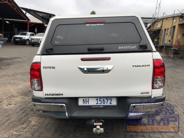 TOYOTA , HILUX 2 . 8 GD - 6 RADER 4 X 4 A / T P / U D / C , WHITE , 2023 ( 29895 ) - Image 5