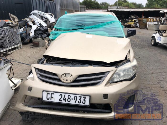 TOYOTA , COROLLA 1 . 3 PROFESSIONAL , GOLD , 2013 ( 29899 )