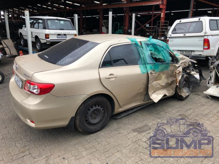 TOYOTA , COROLLA 1 . 3 PROFESSIONAL , GOLD , 2013 ( 29899 ) - Image 3
