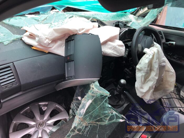 TOYOTA , COROLLA 1 . 3 PROFESSIONAL , GOLD , 2013 ( 29899 ) - Image 10