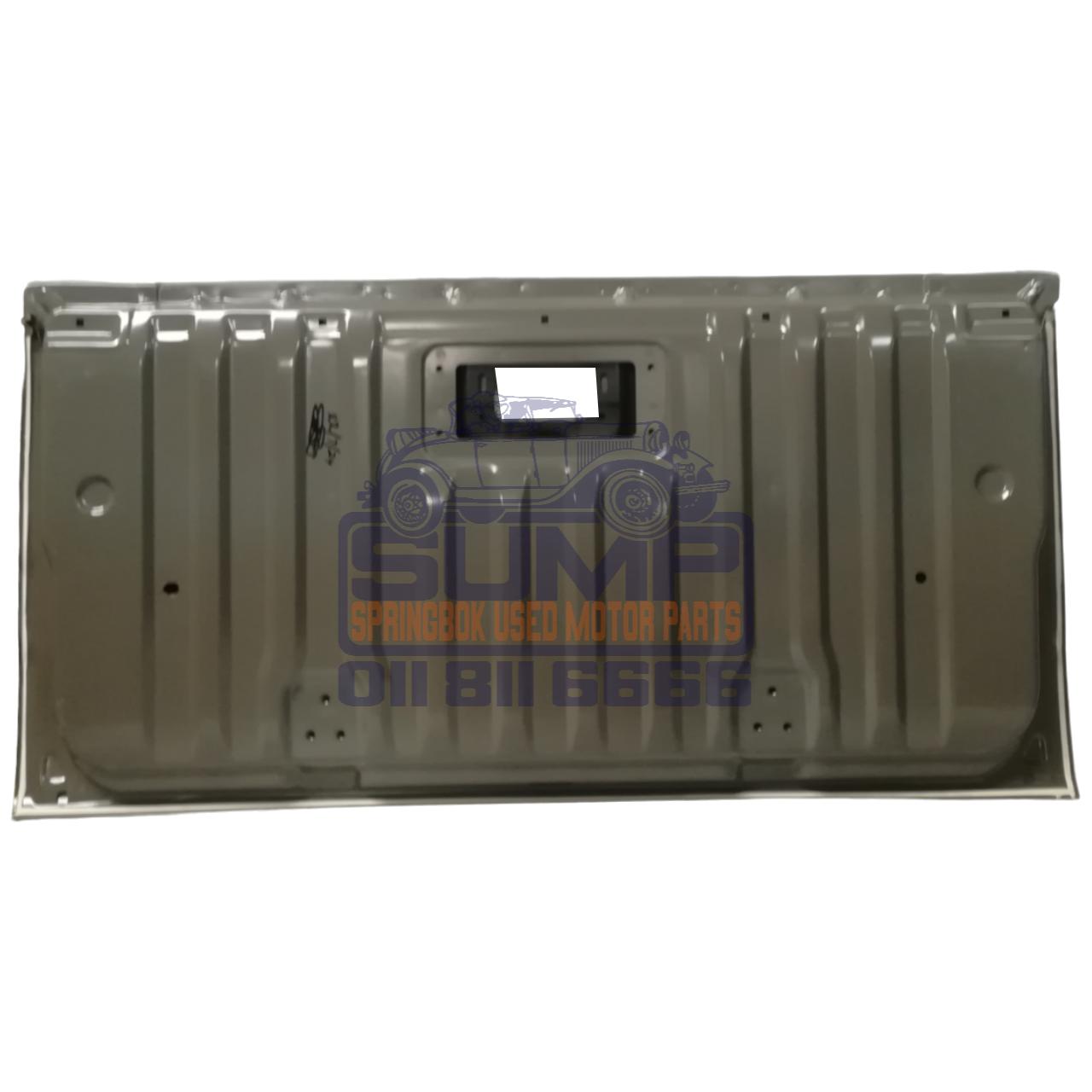 TAILGATE NP 200 08 - UP - Image 2