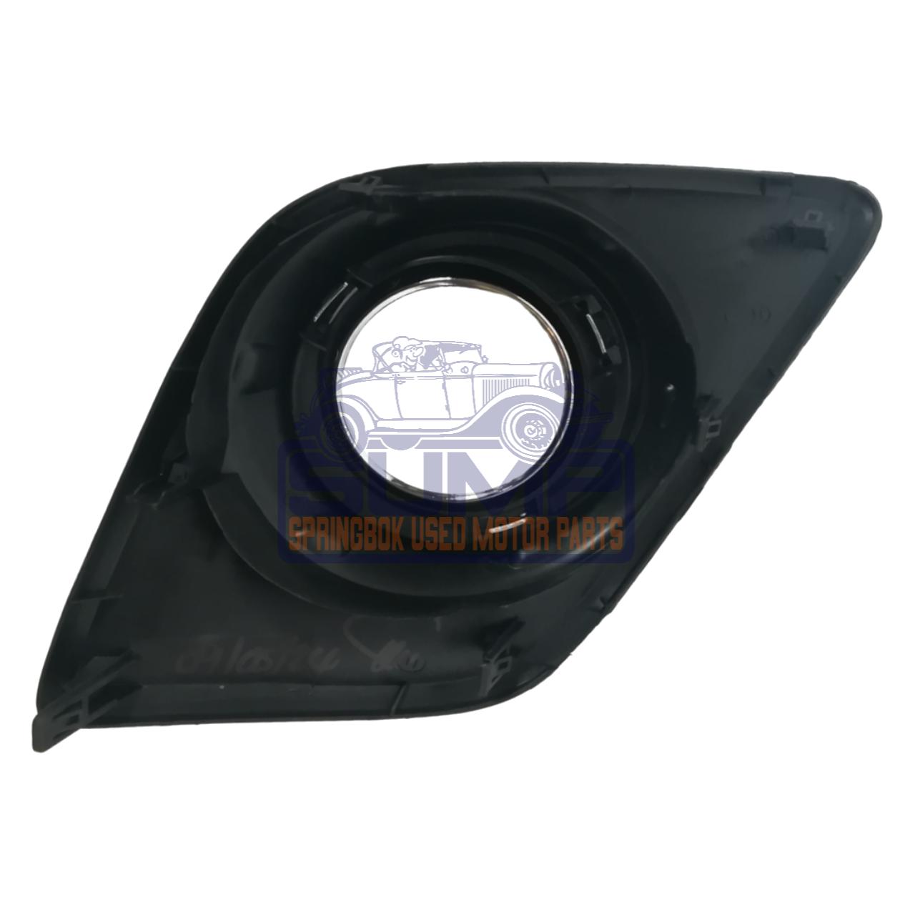 BUMPER GRILL TOYOTA HILUX GD 6 2 X 4 16 - UP ( WITH HOLE & WITH CHROME TRIM ) RH - Image 2